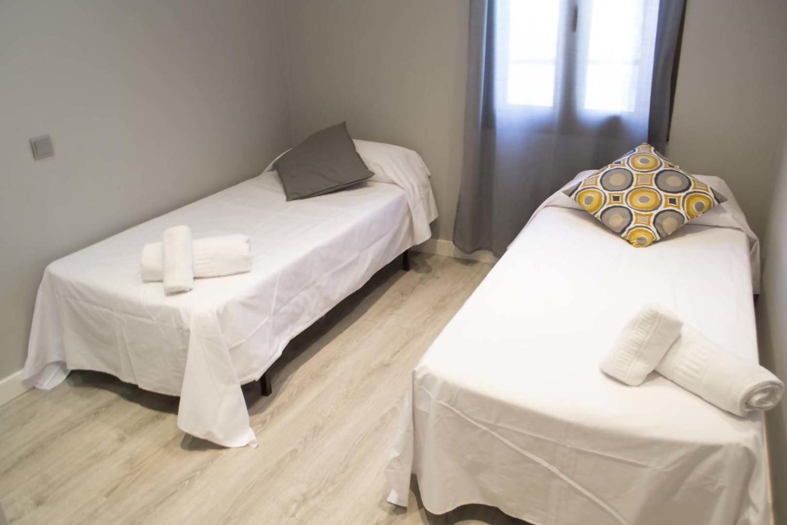 Apartamenticos Plaza Las Armas Zaragoza Dış mekan fotoğraf